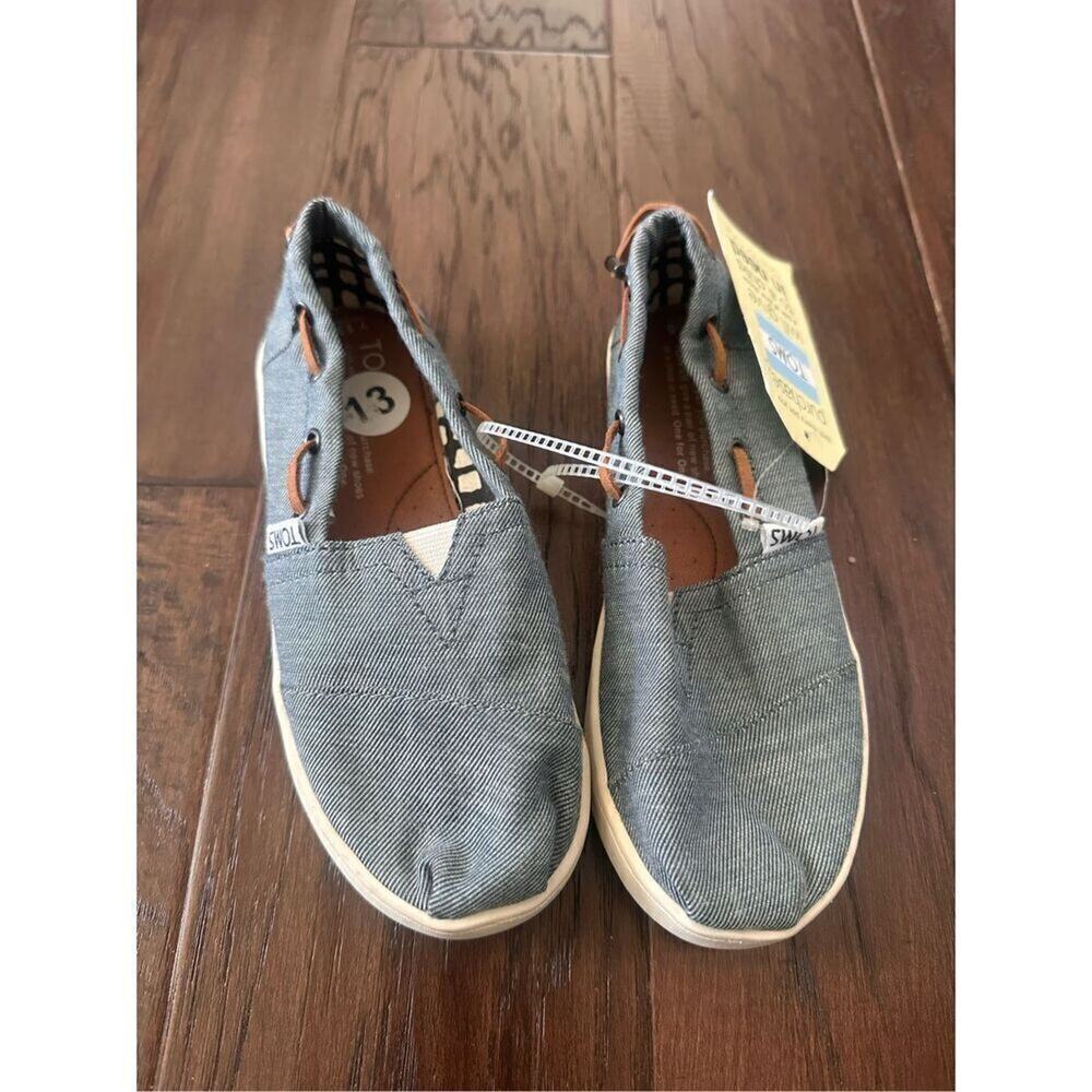 NWT Tom’s Kids Denim Original Slip On Shoes size 13